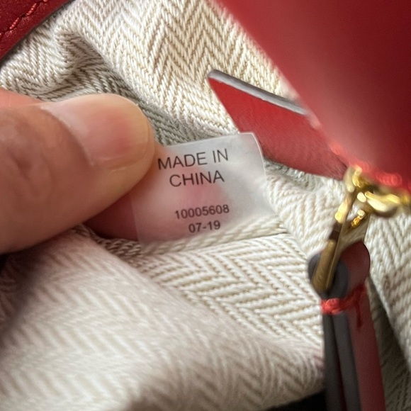 RARE Tory Burch Kira Chevron Tote Red Quilted Lambskin Gold Chain Straps - Picture 14 of 17